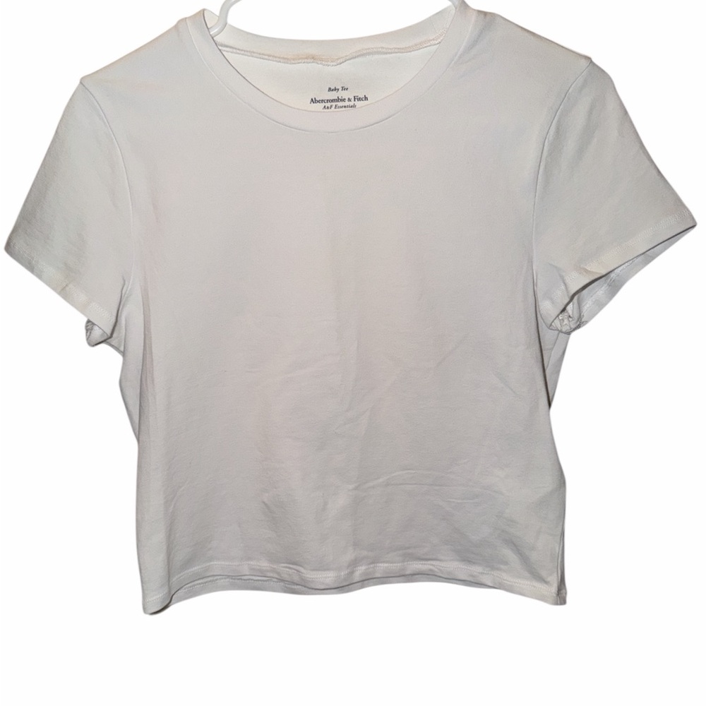 Women’s Abercrombie & Fitch White Baby Tee - Size M.
